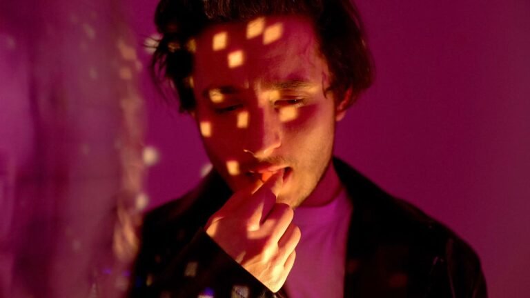 LSD study shows 100mg dose significantly reduces anxiety in majority of patients