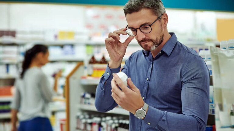 Colorectal cancer recurrence cut in half with low daily dose of common drug