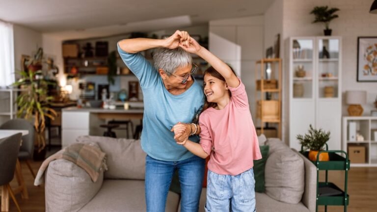 New study finds SuperAgers create more brain neurons than other seniors