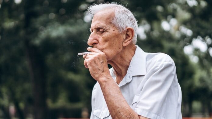senior-men-smoking-park-fox-news-001.jpeg